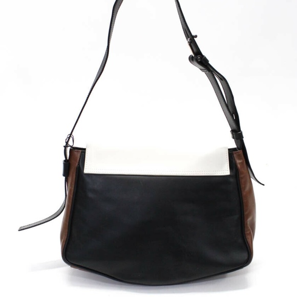 Joanna Maxham Medium Cadence Blocked Flap Shoulder - Picture 3 of 12